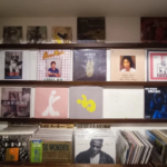 Fenomena Kebangkitan Vinyl di Kalangan Gen Z Tahun 2026